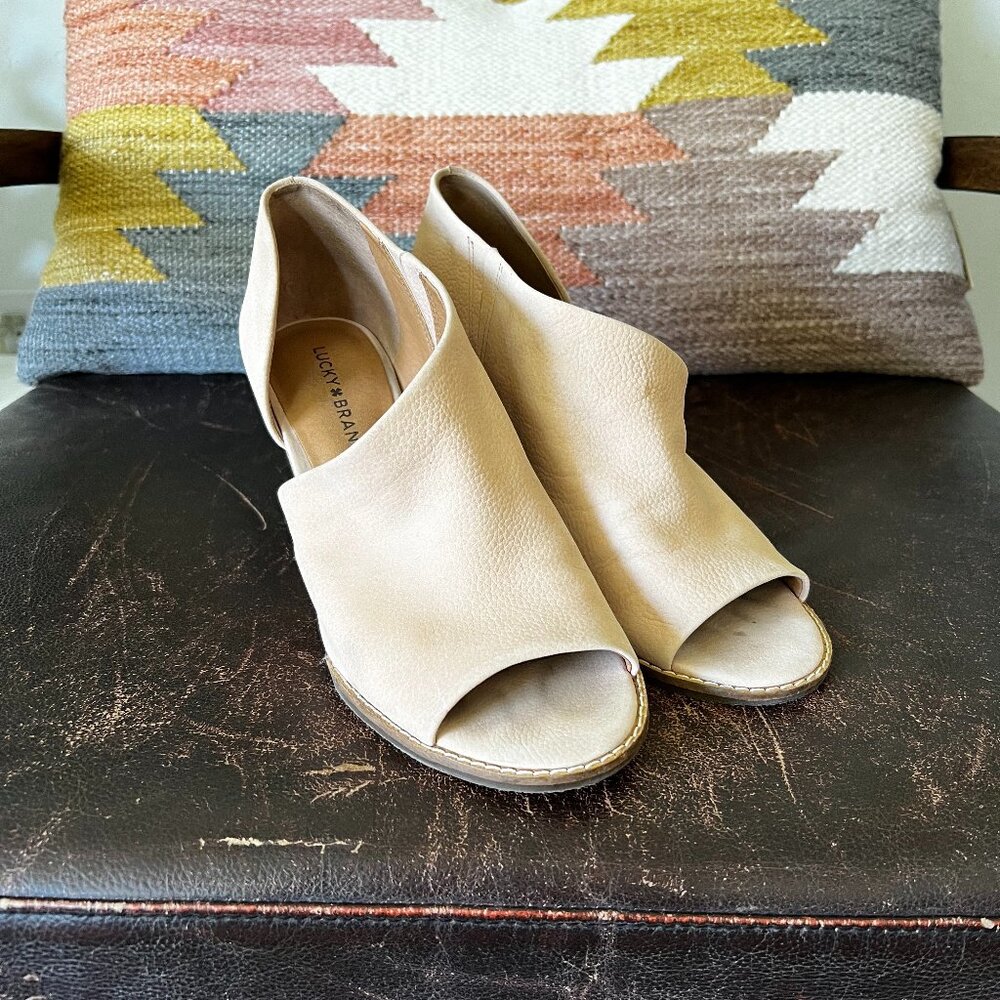 LUCKY BRAND Women's Size 9M Blush leath Wedge Peep Toe Slip-On Shoes 7 Lucky Bra